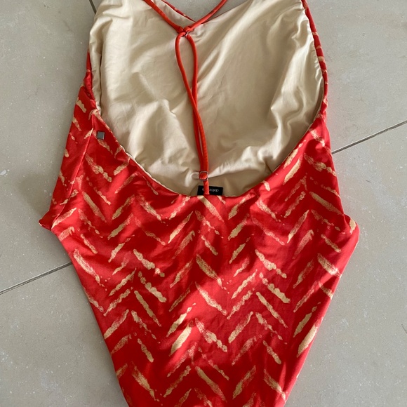 Dolce Vita Women's T-Back One Piece Swimsuit Size XS Cayenne Orange RRP $120 - Picture 9 of 12